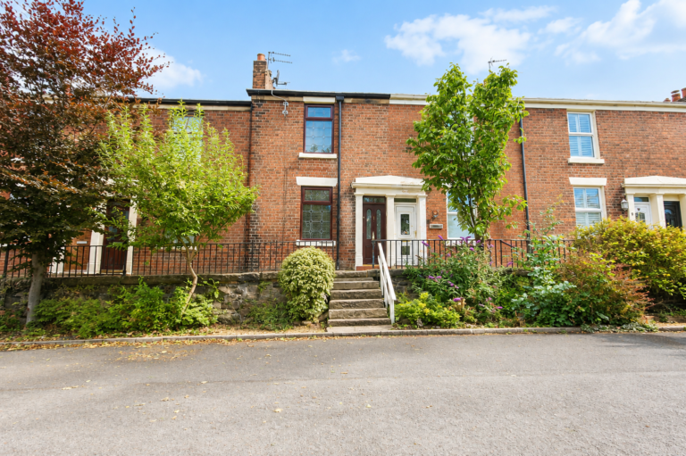 Lark Hill, Higher Walton